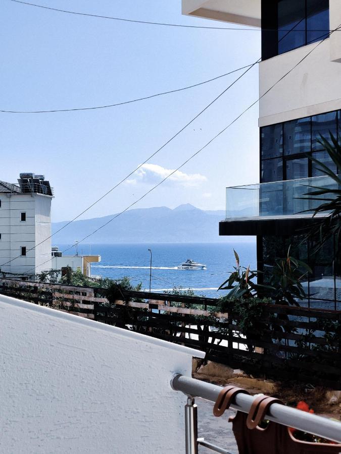 La Luna Apartments Sarandë Esterno foto